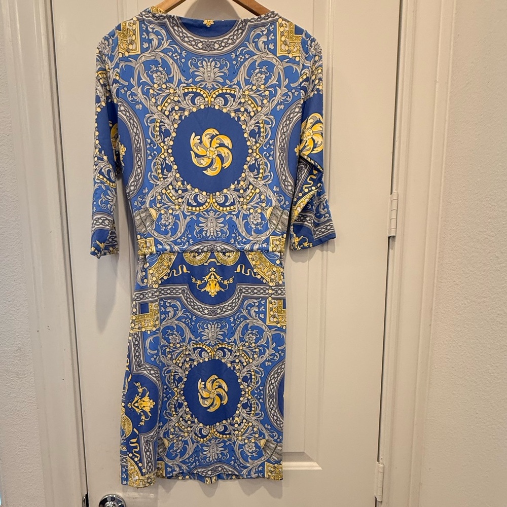 J. McLaughlin Marianne Blue and Gold Three Quarters Long Sleeve Dress - Picture 3 of 10